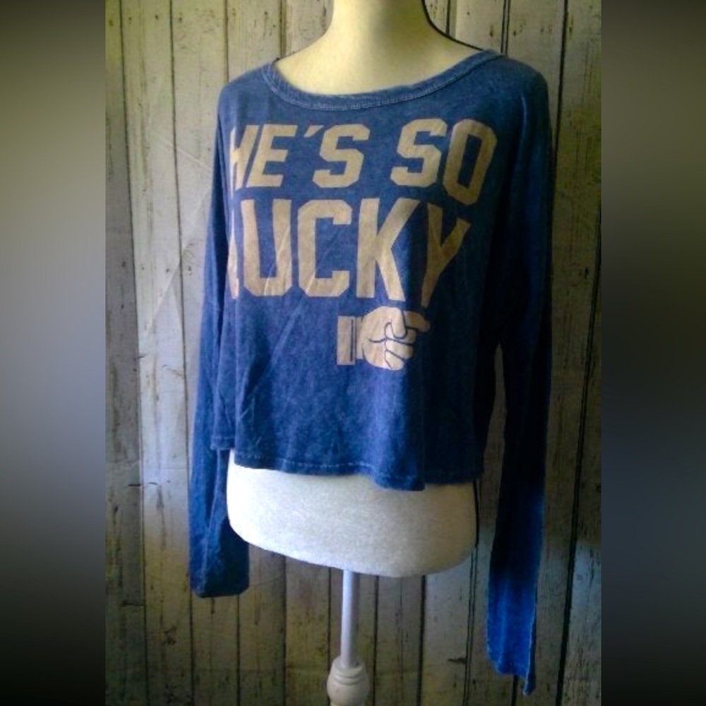 Women’s Large Viola Cute high cut top reminding everyone your man is so lucky